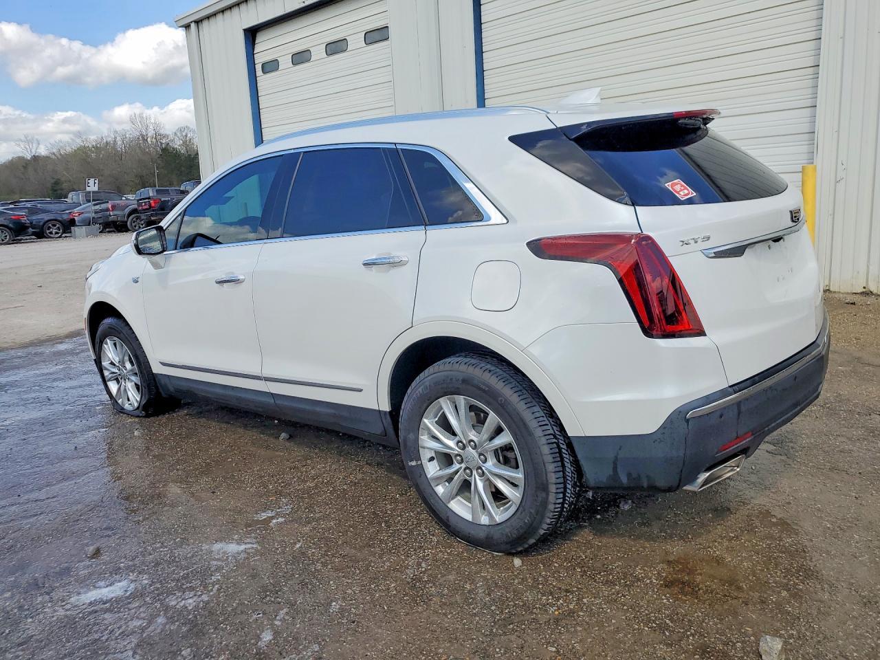 2021 Cadillac Xt5 Luxury - Фото 2