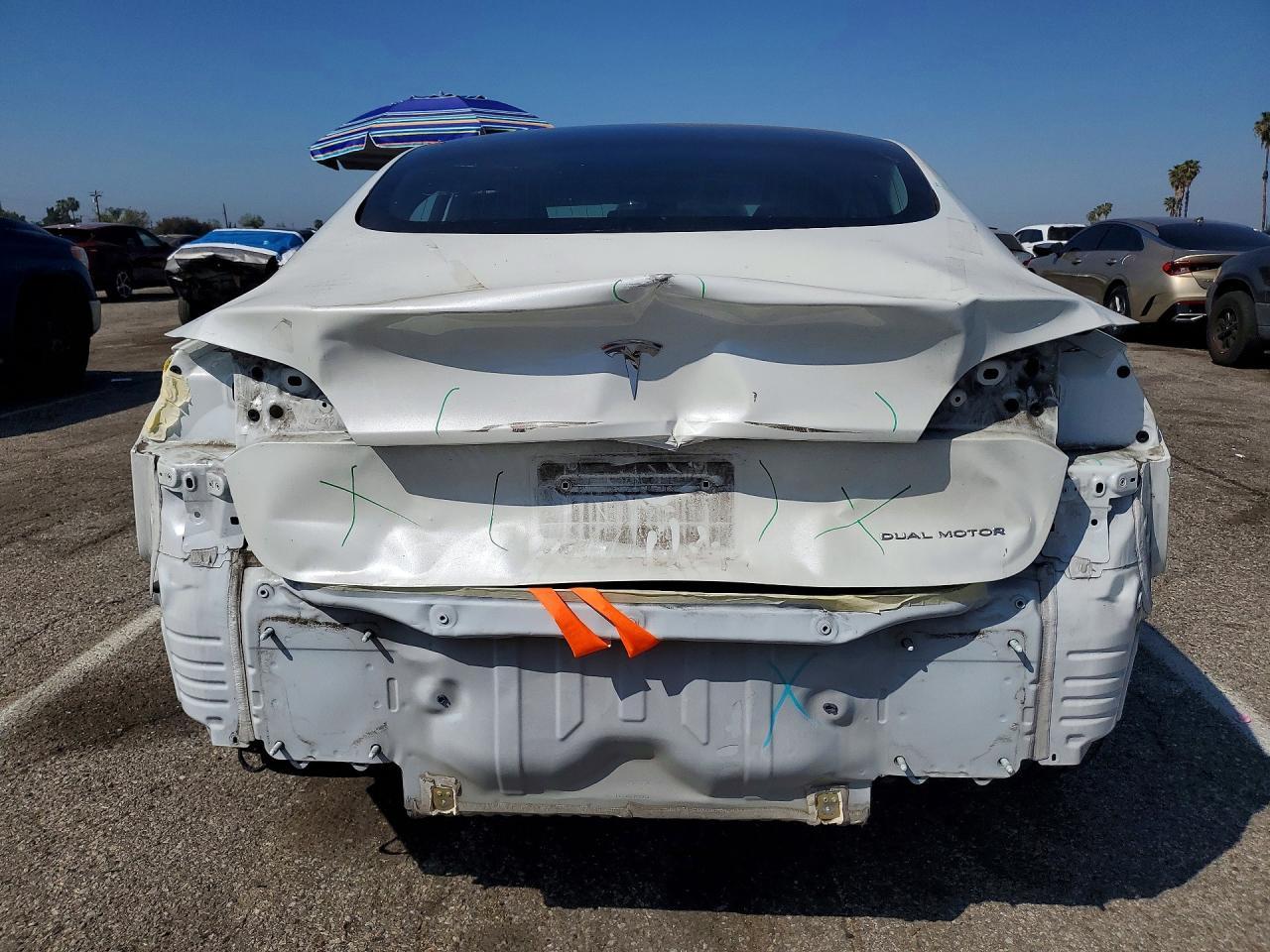 2020 Tesla Model 3 - Фото 6