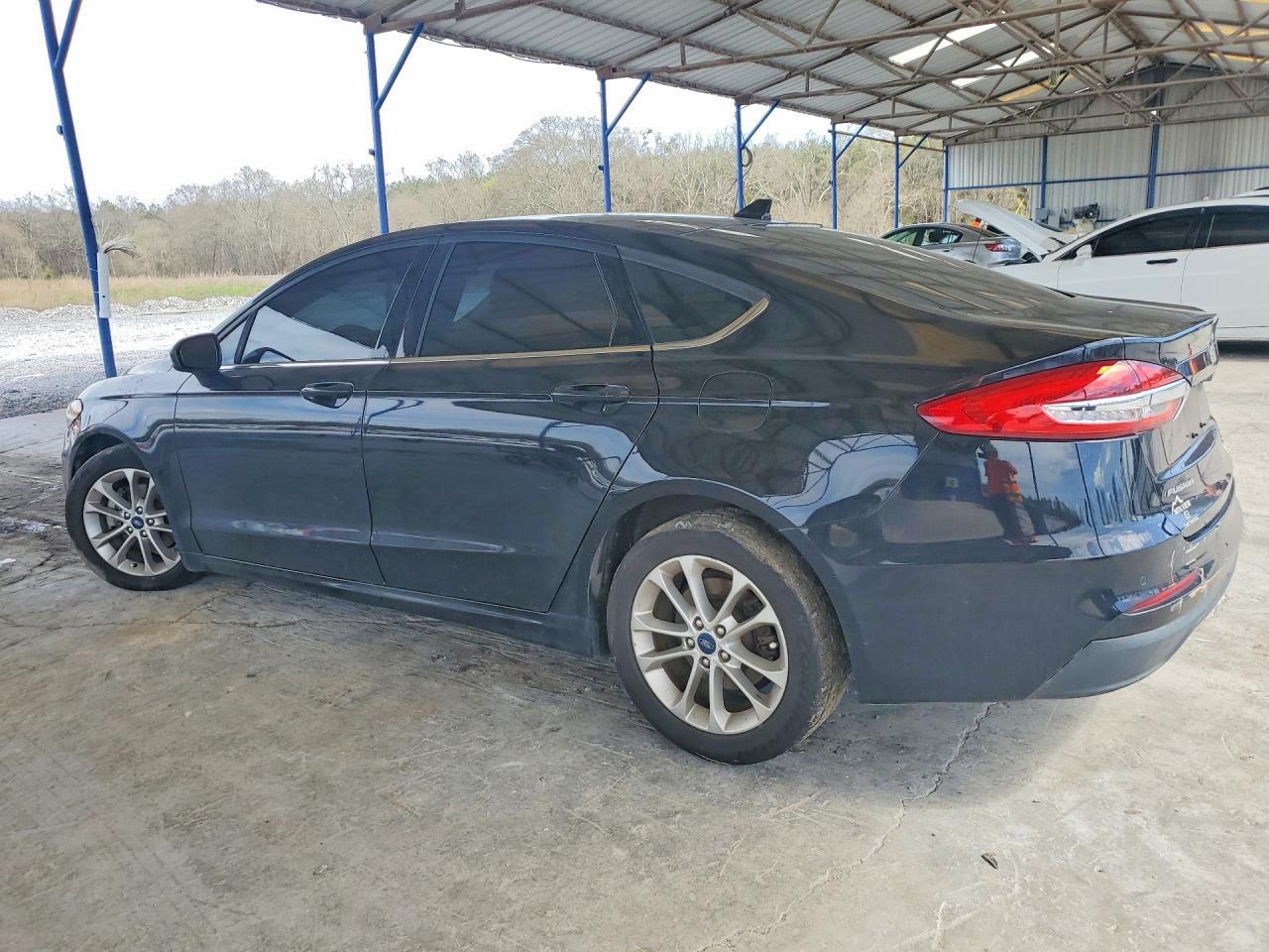 2019 Ford Fusion Se - Фото 2