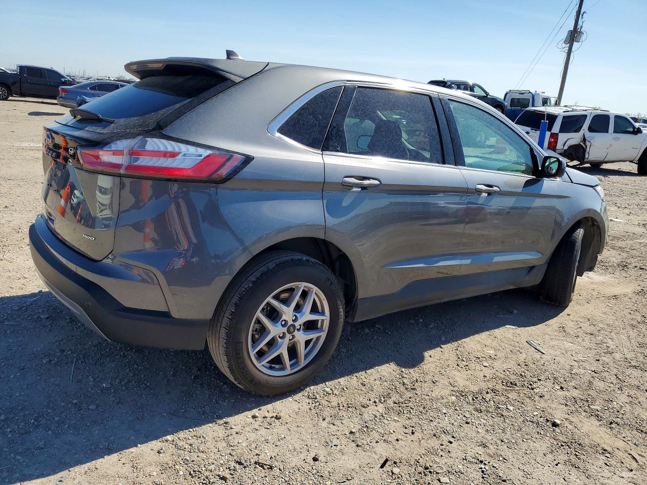 2024 Ford Edge Sel - Image 3
