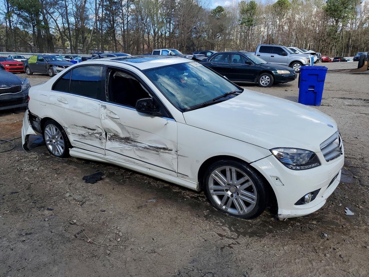 2009 Mercedes-Benz C 300 4Matic - Фото 4