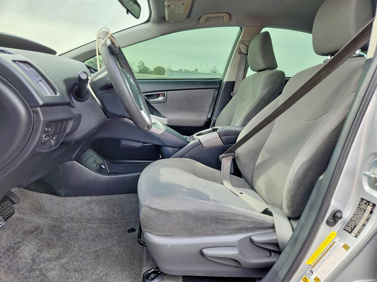 2013 Toyota Prius Two - Image 7