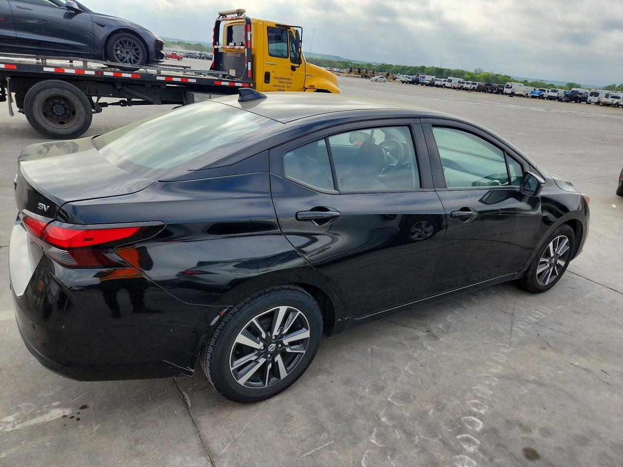 2021 Nissan Versa Sv - Фото 3