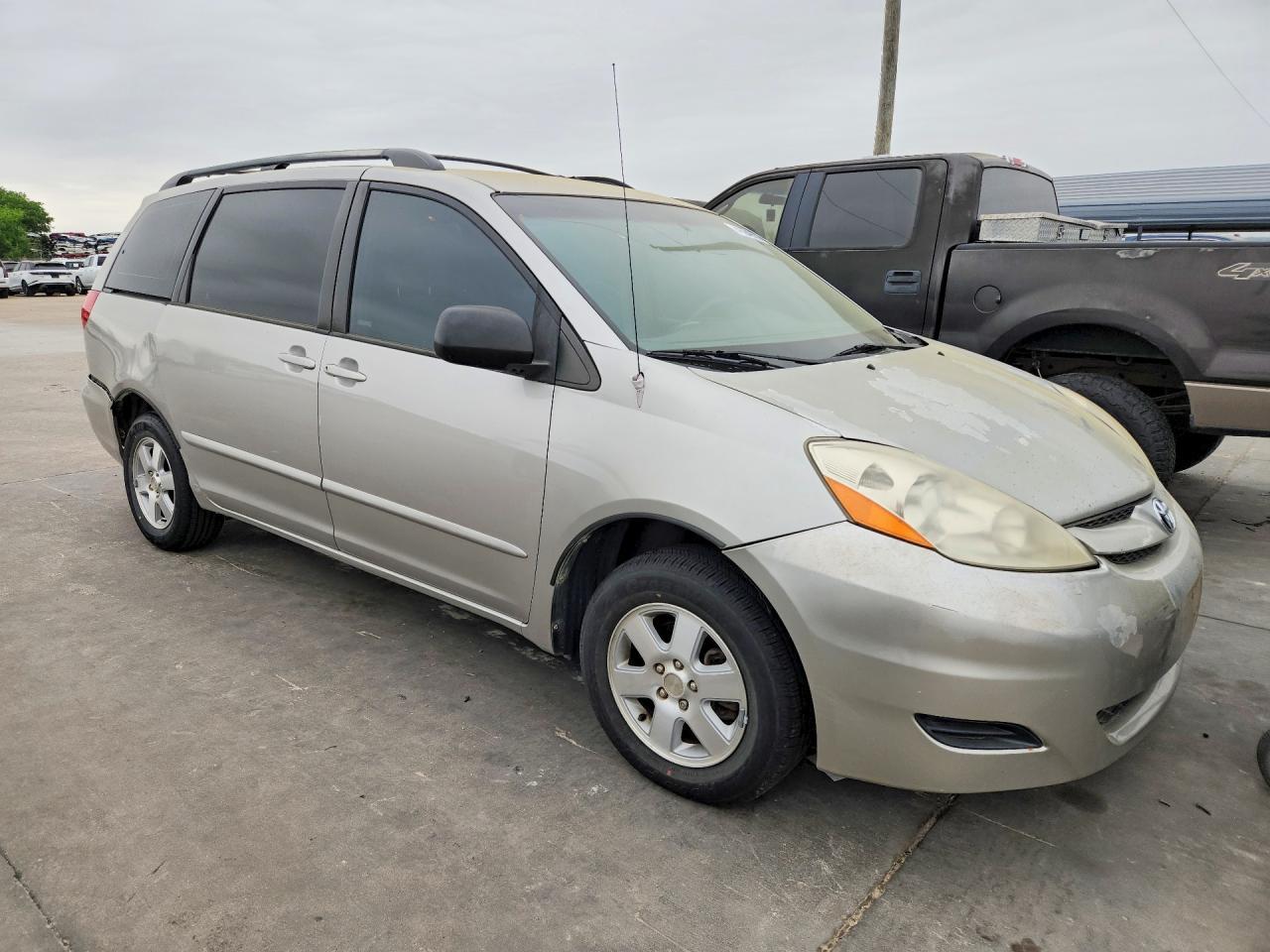 2006 Toyota Sienna Ce 8 Passenger - Фото 4