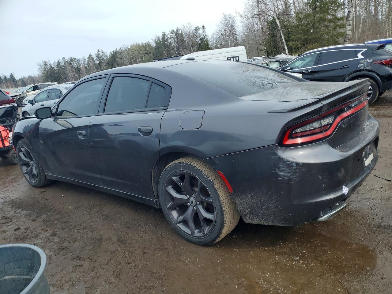 2017 Dodge Charger Sxt - Image 2