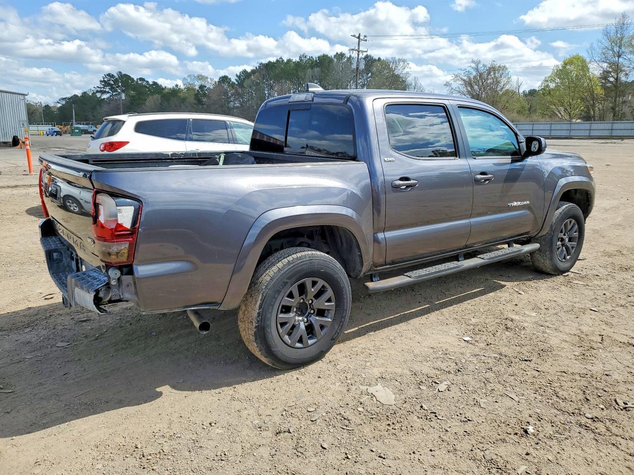 2021 Toyota Tacoma Sr5 V6 - Фото 3