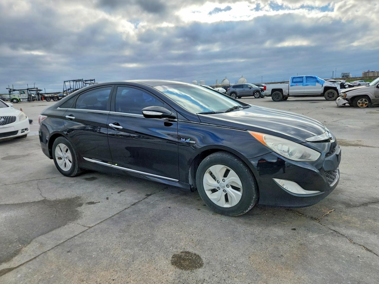 2015 Hyundai Sonata Hybrid Base - Фото 4