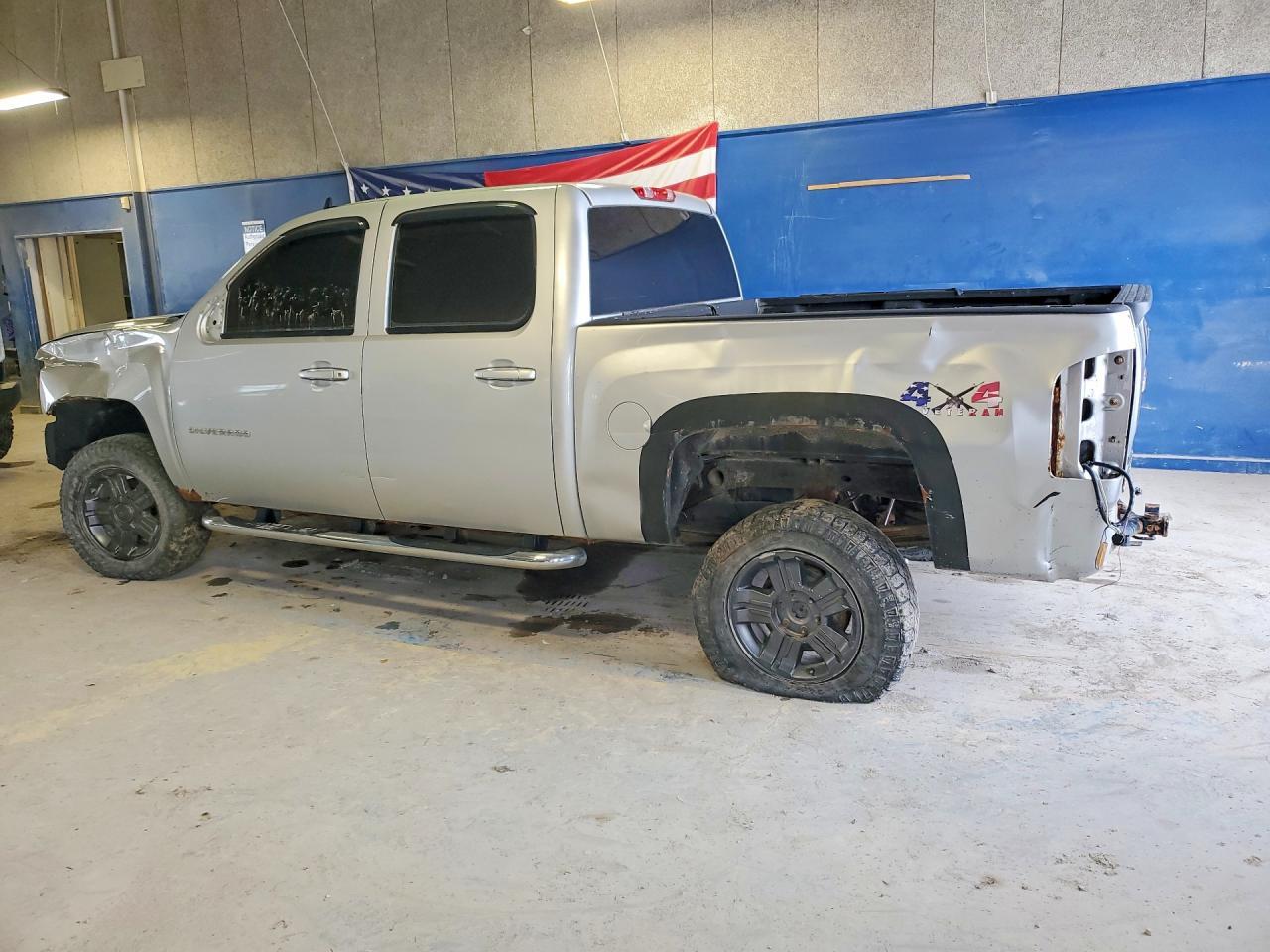 2011 Chevrolet Silverado K1500 Lt - Image 2