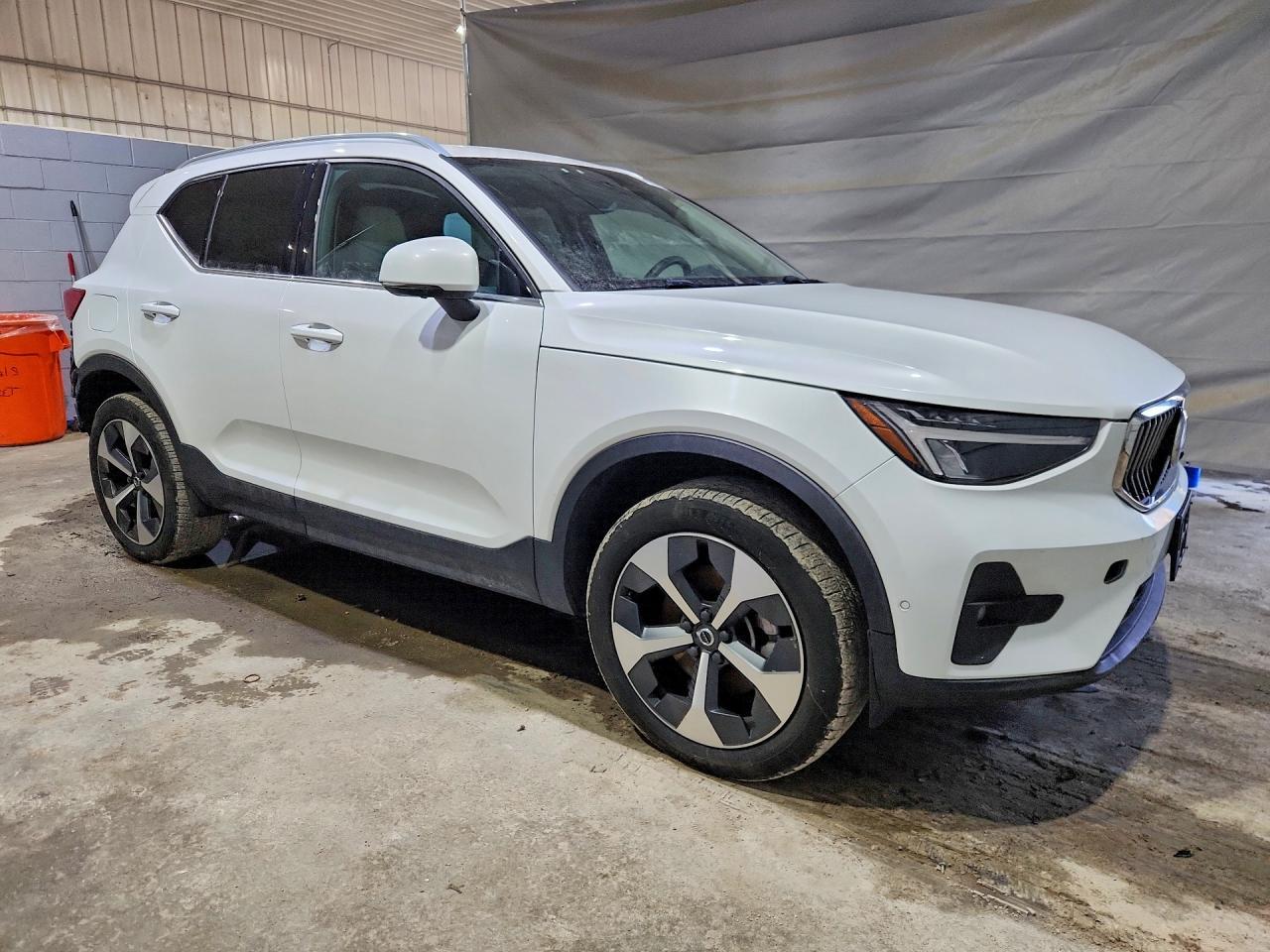 2023 Volv Xc40 Plus - Фото 4
