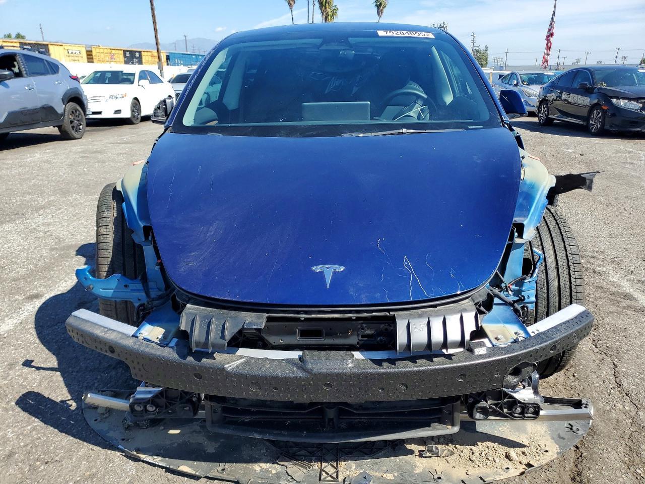 2023 Tesla Model 3 - Фото 5