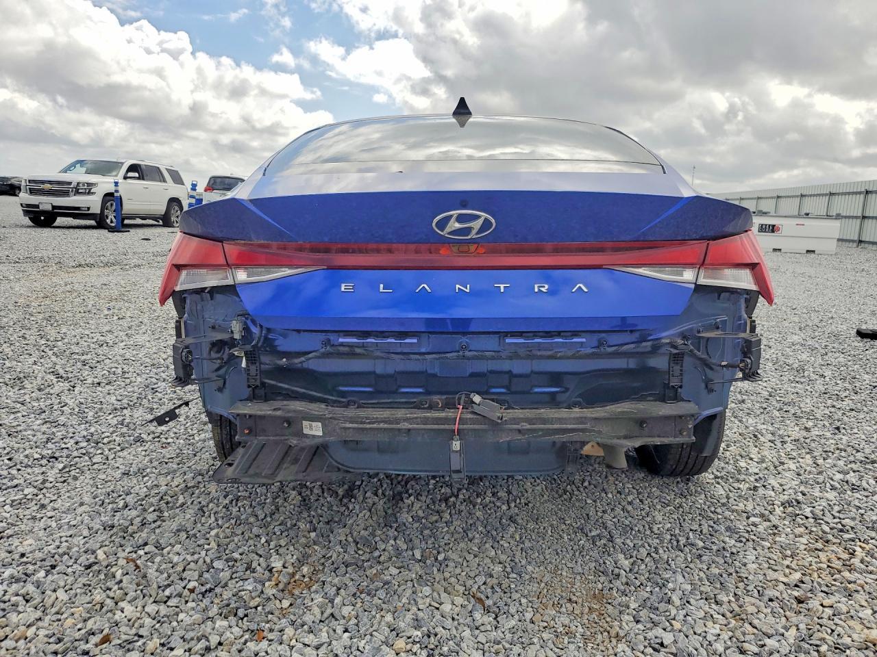 2021 Hyundai Elantra Sel - Фото 6