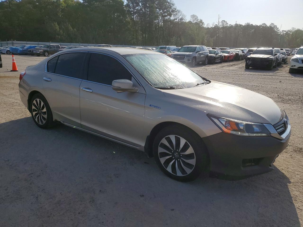 2014 Honda Accord Hybrid - Фото 4