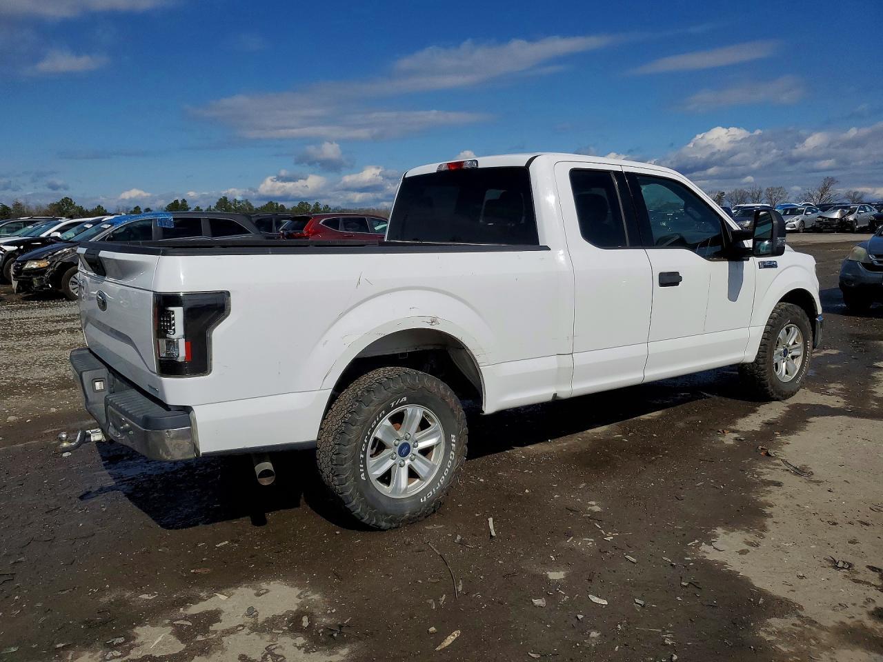2016 Ford F150 Super Cab - Image 3