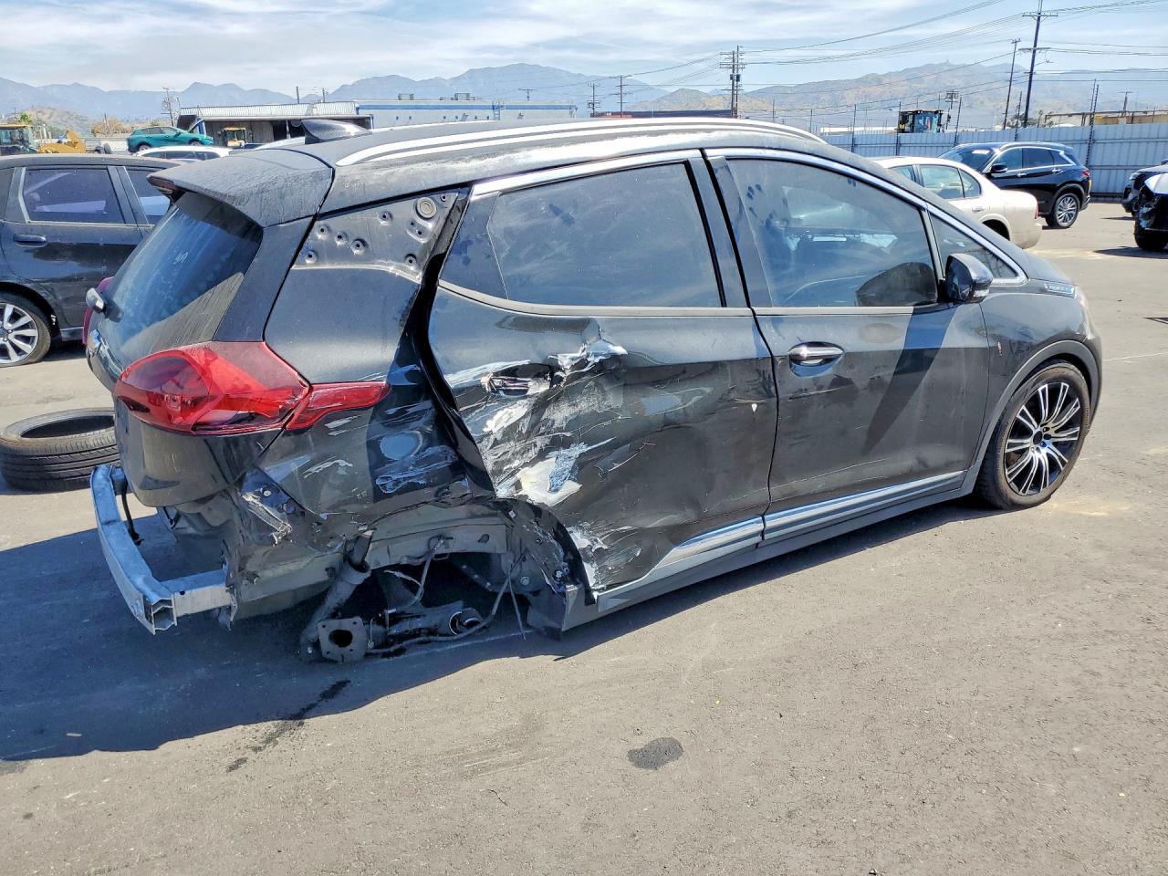2017 Chevrolet Bolt Ev Premier - Image 3