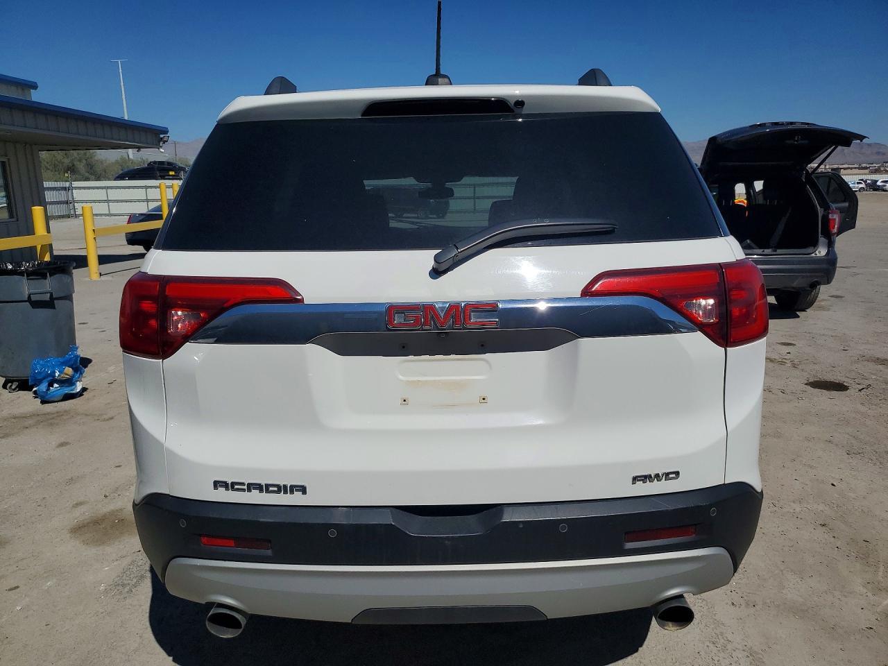 2018 GMC Acadia Slt-1 - Image 6