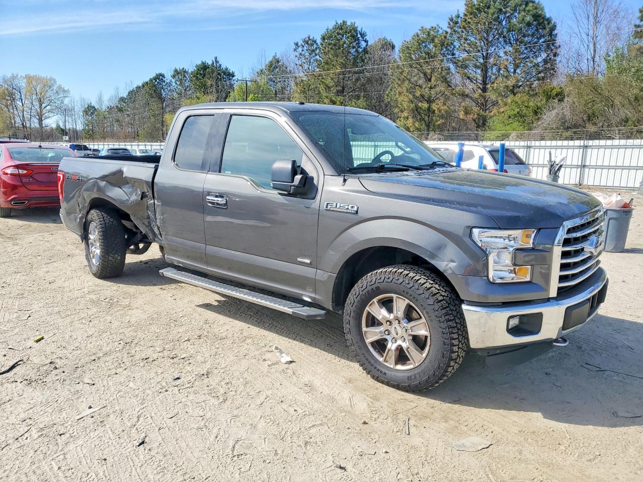2016 Ford F150 Super Cab - Фото 4