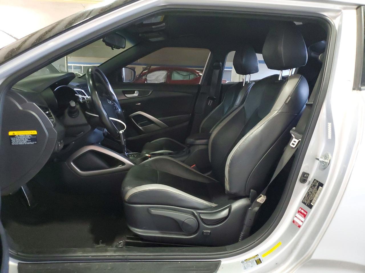 2016 Hyundai Veloster Turbo - Фото 7
