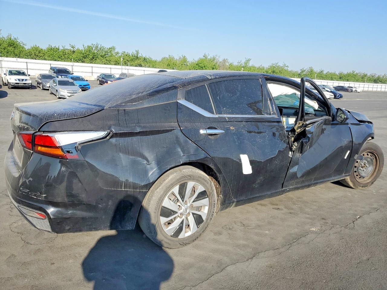 2019 Nissan Altima 2.5 S - Image 3