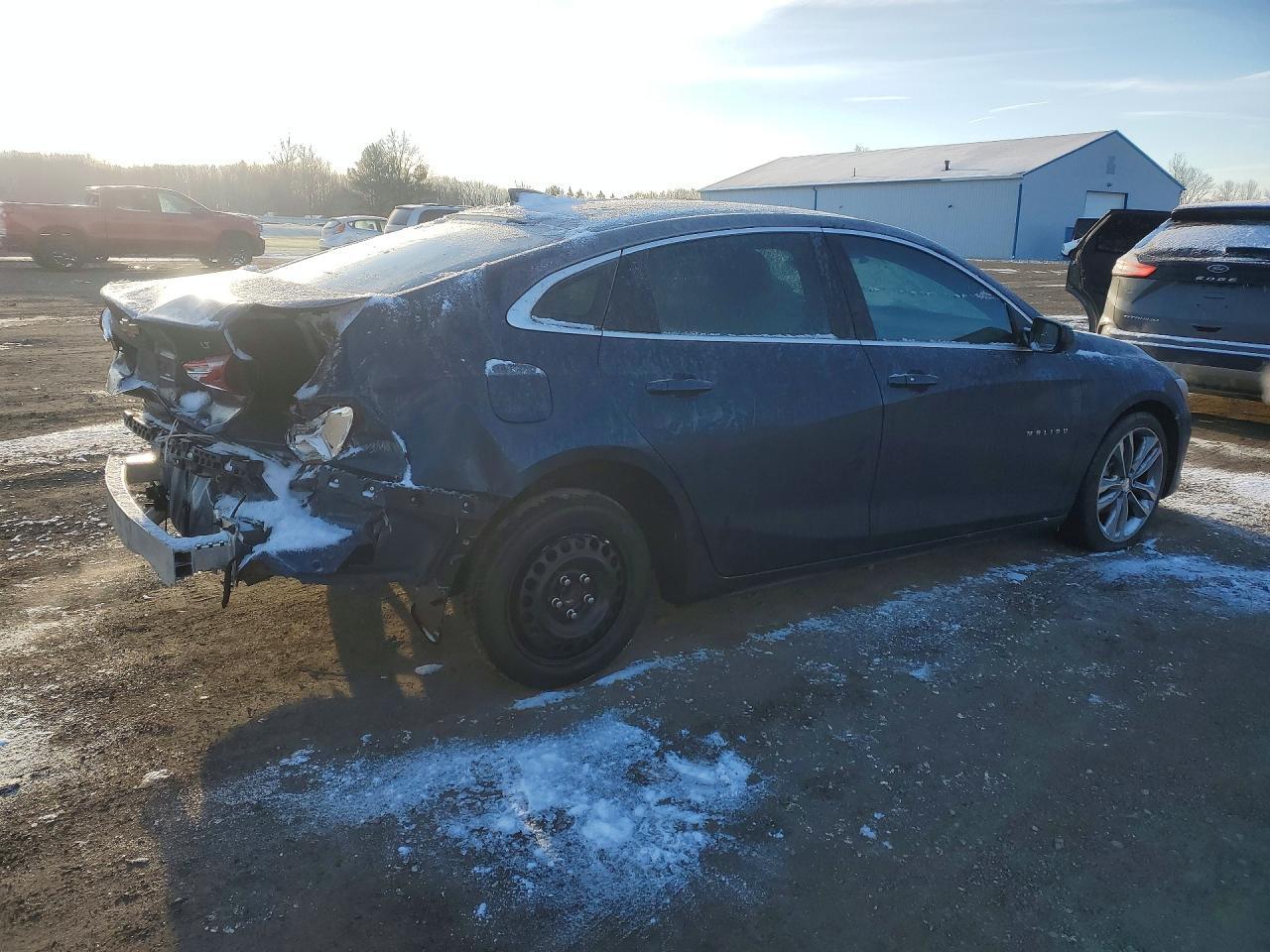 2022 Chevrolet Malibu Lt - Фото 3