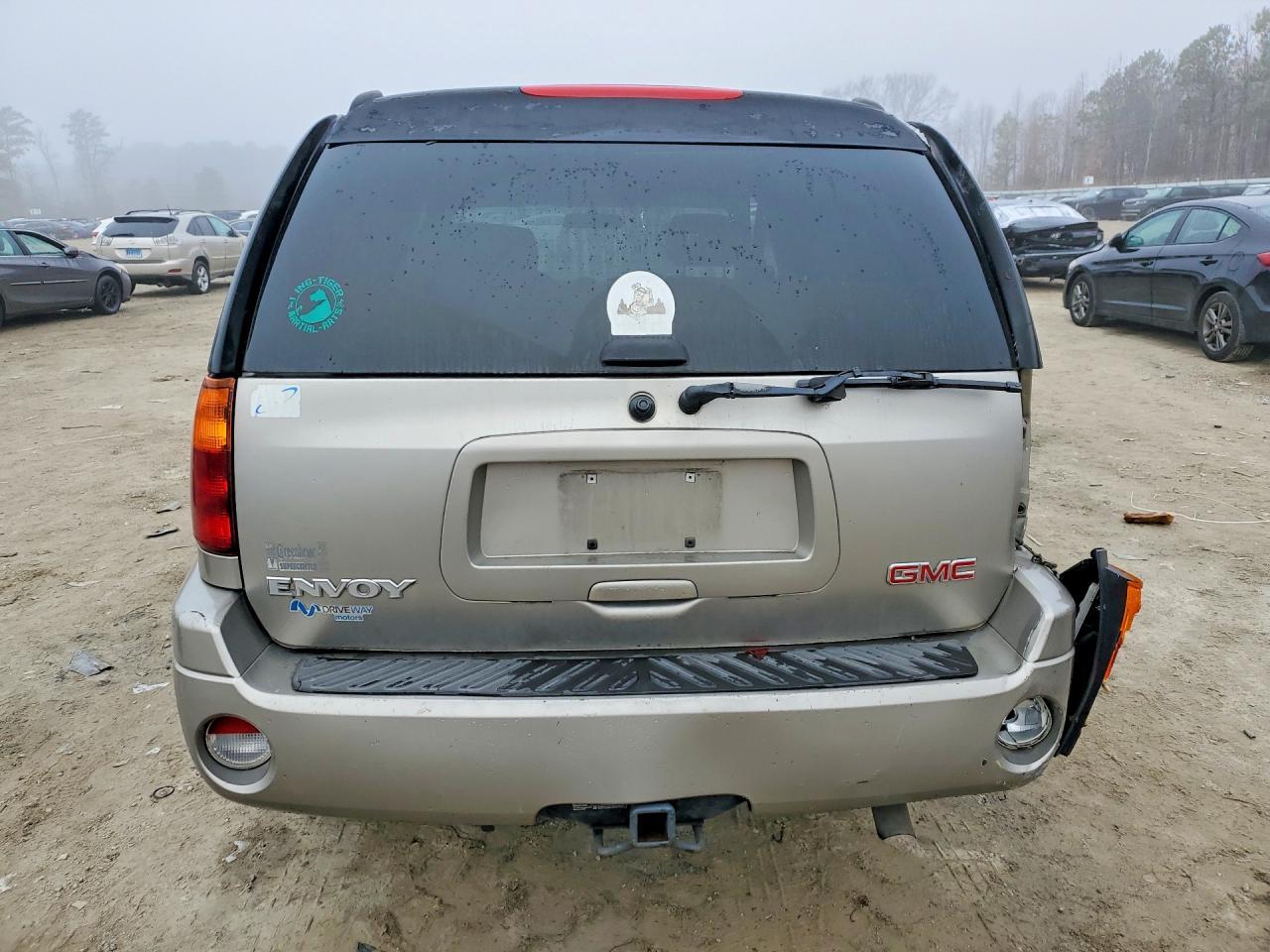 2003 GMC Envoy - Фото 6