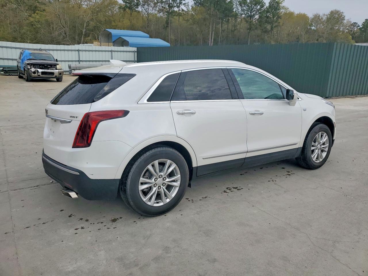 2022 Cadillac Xt5 Luxury - Фото 3