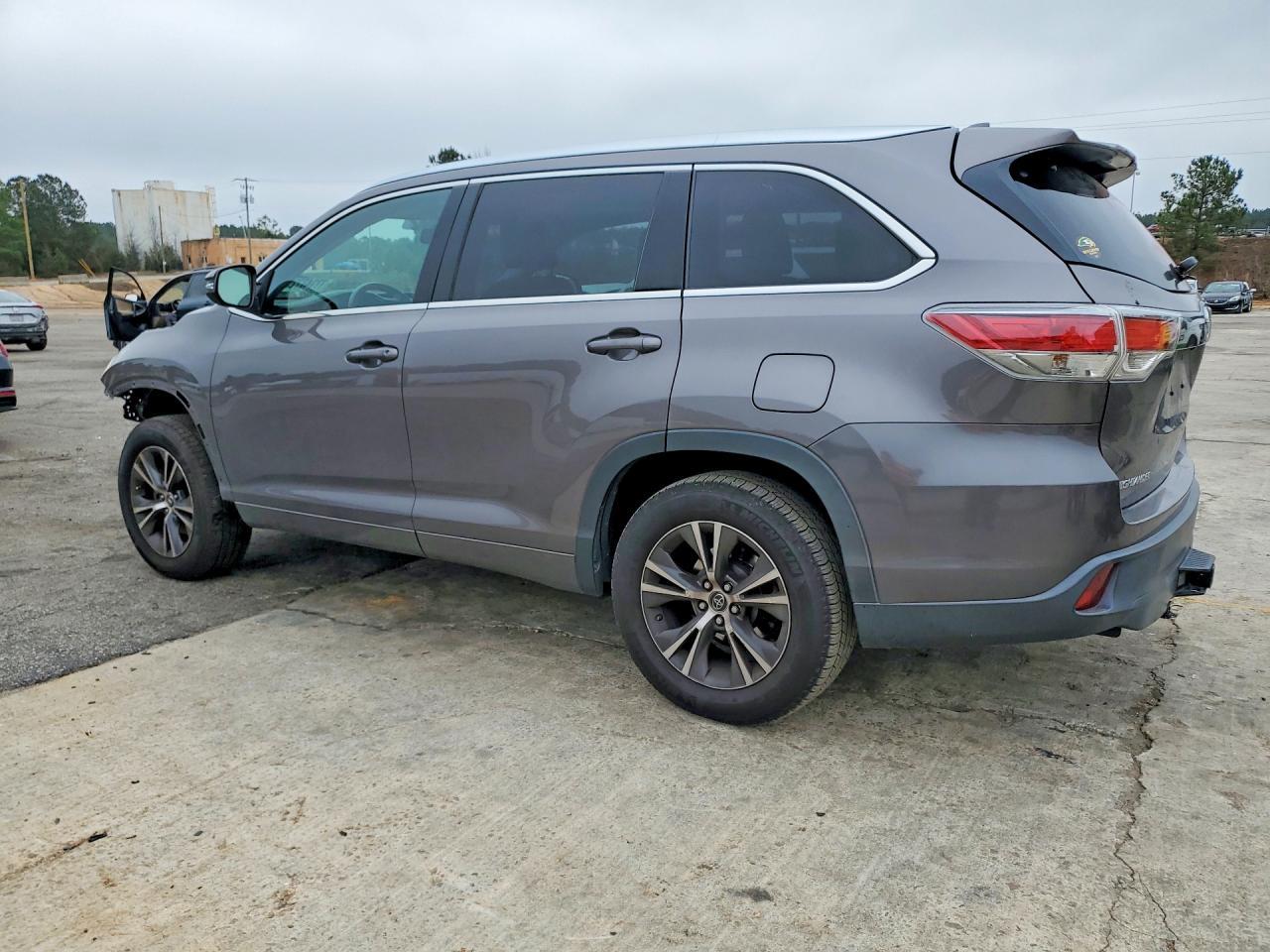 2016 Toyota Highlander Xle - Фото 2