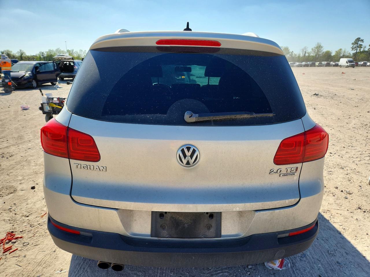 2014 Volkswagen Tiguan S - Image 6