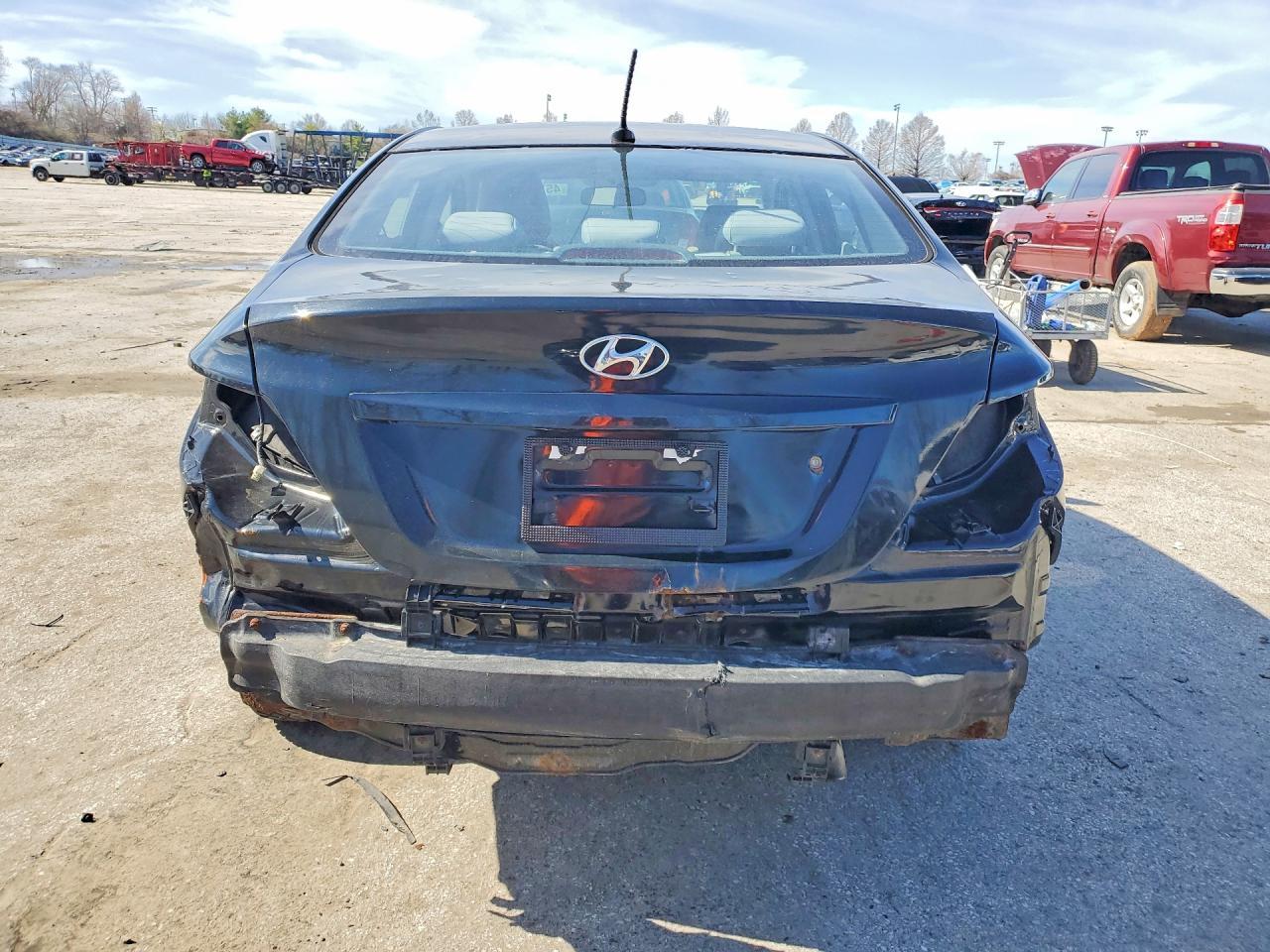 2017 Hyundai Accent Se - Image 6
