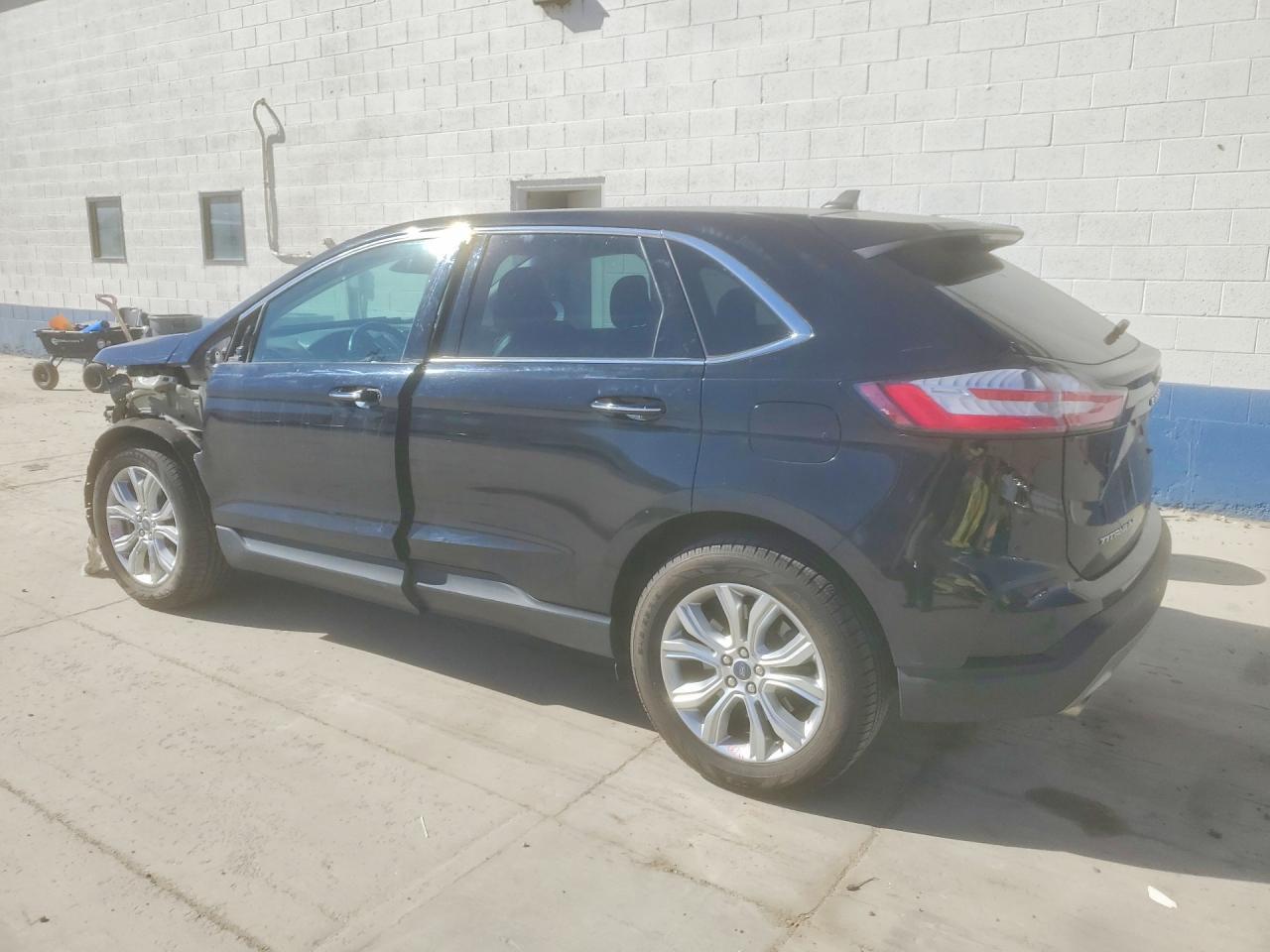 2022 Ford Edge - Фото 2