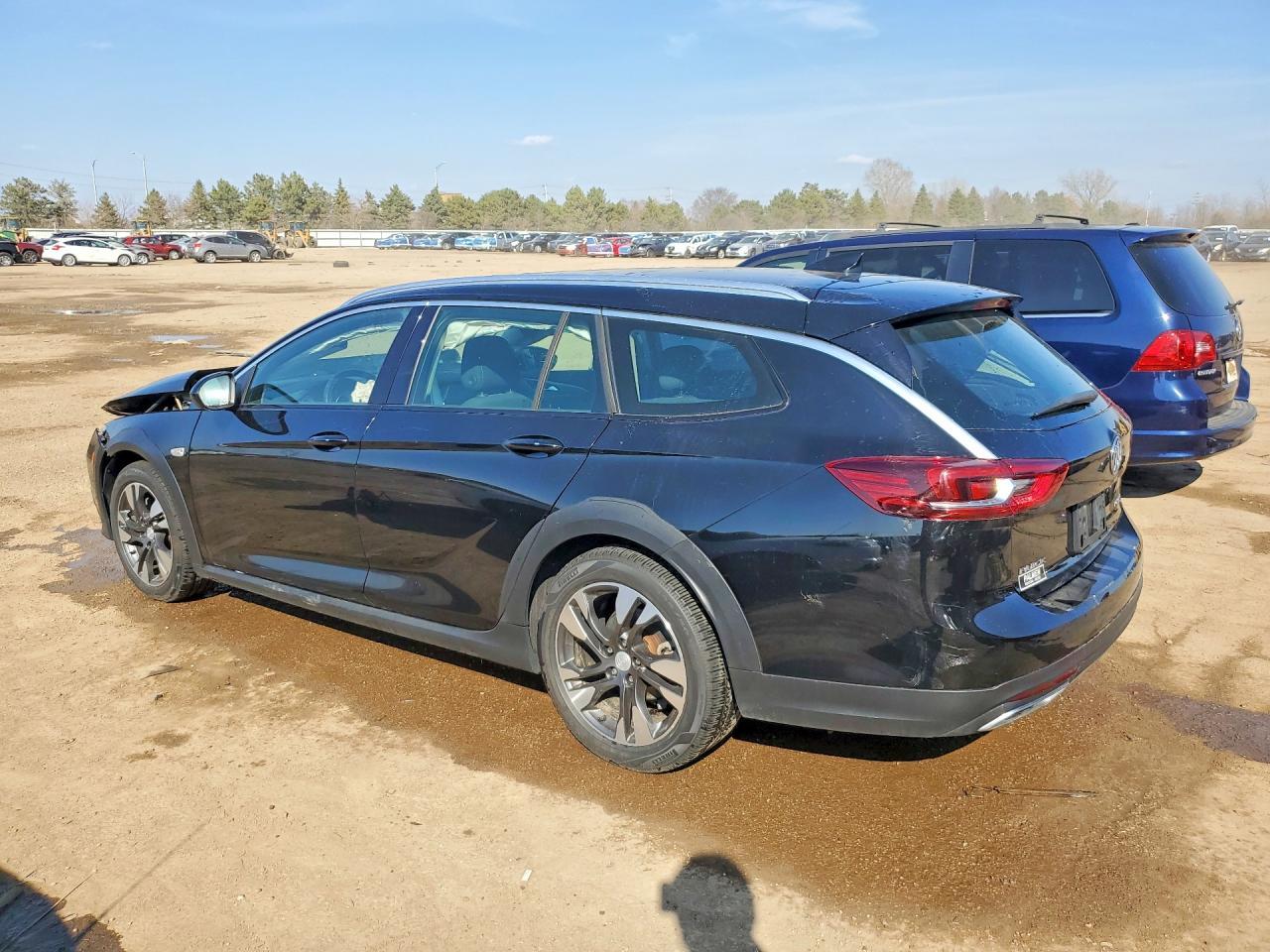 2018 Buick Regal Tourx Preferred - Фото 2