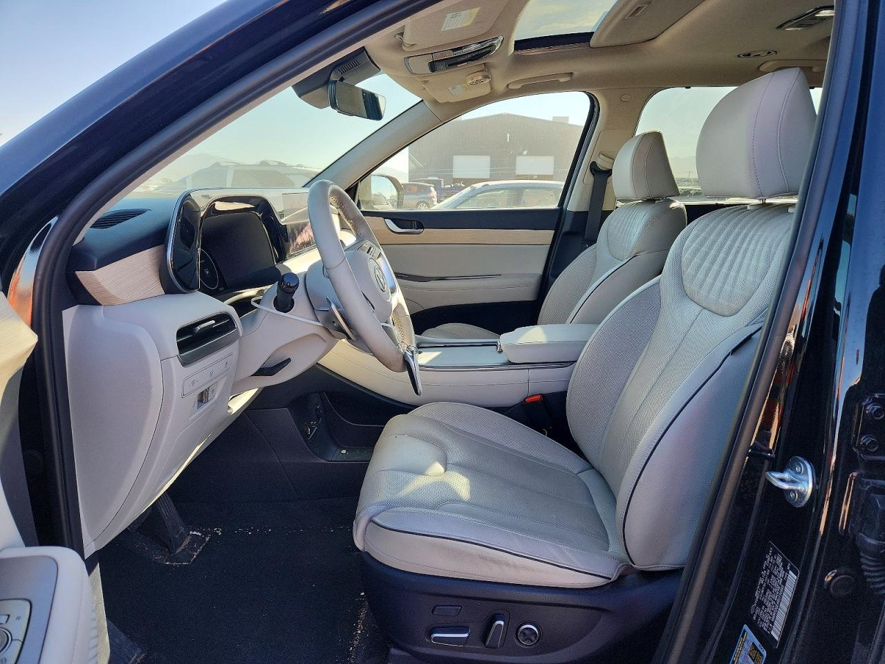 2024 Hyundai Palisade Limited - Image 7