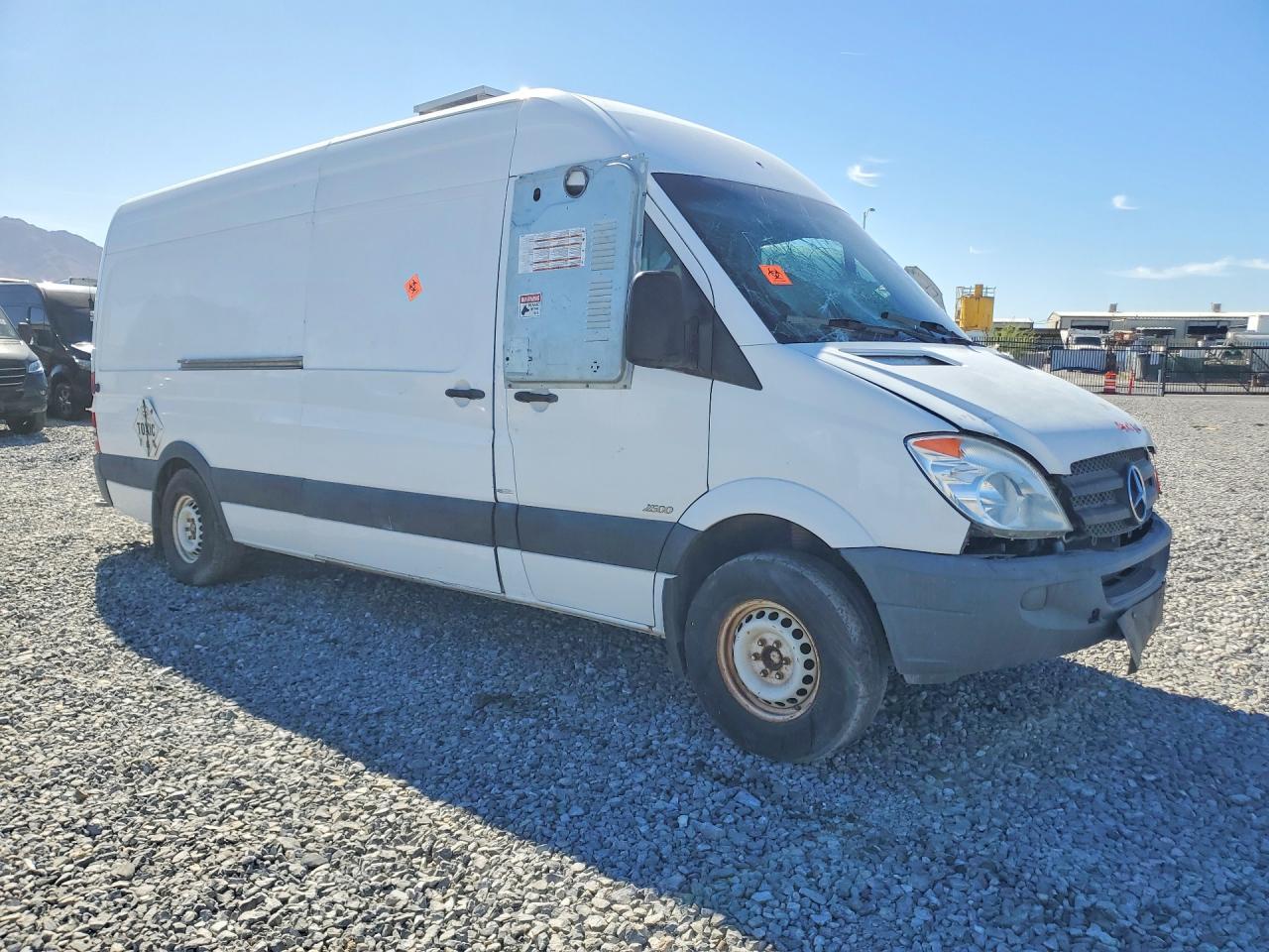 2012 Mercedes Benz Sprinter 2500 Utility / Service Van - Фото 4