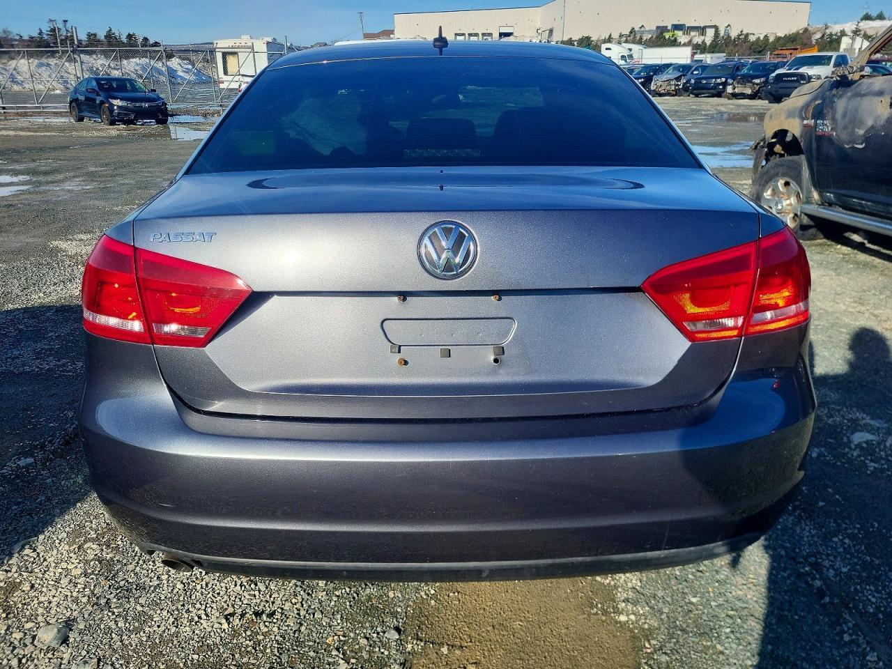 2013 Volkswagen Passat S - Image 6