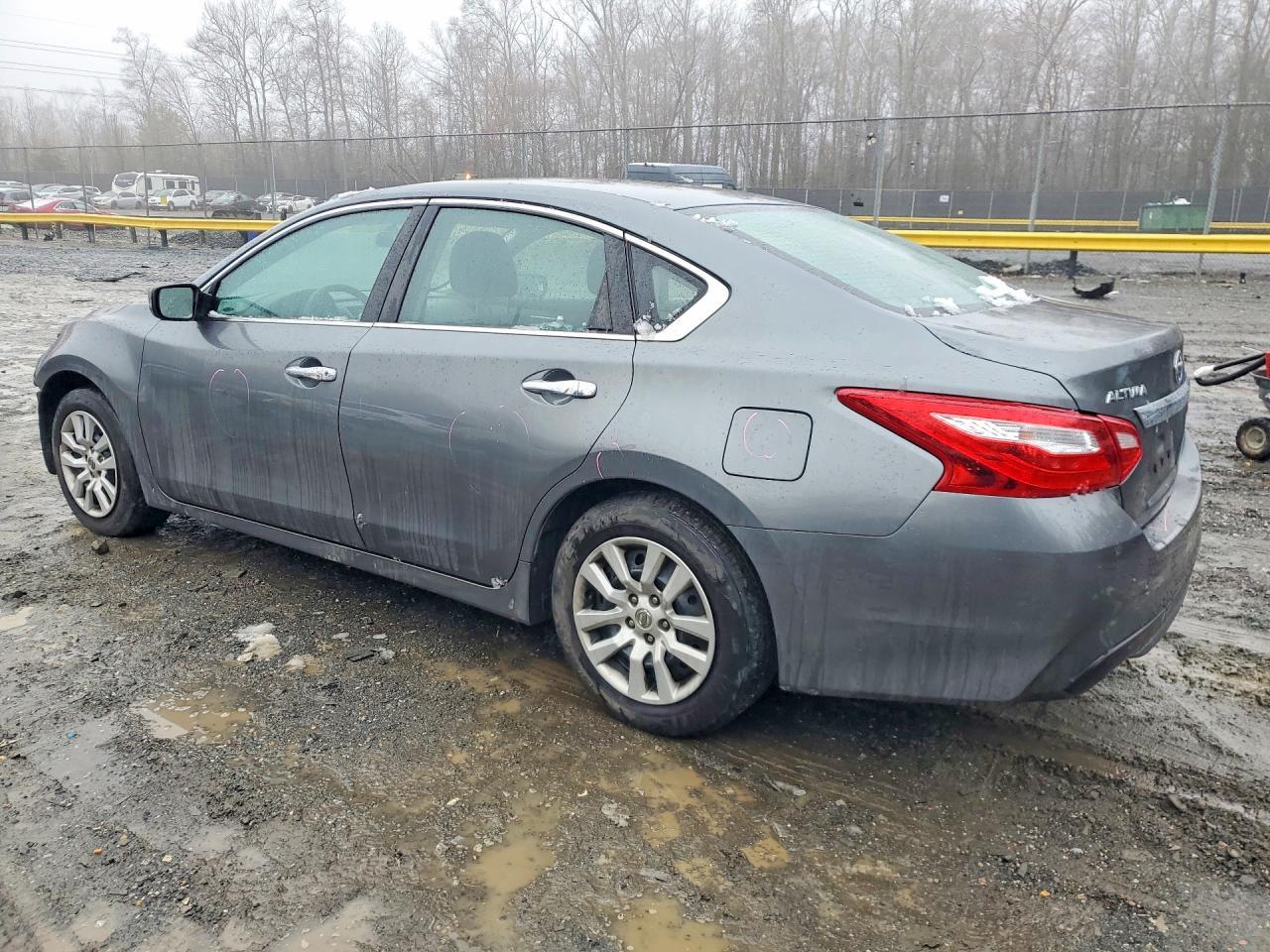 2017 Nissan Altima 2.5 S - Фото 2