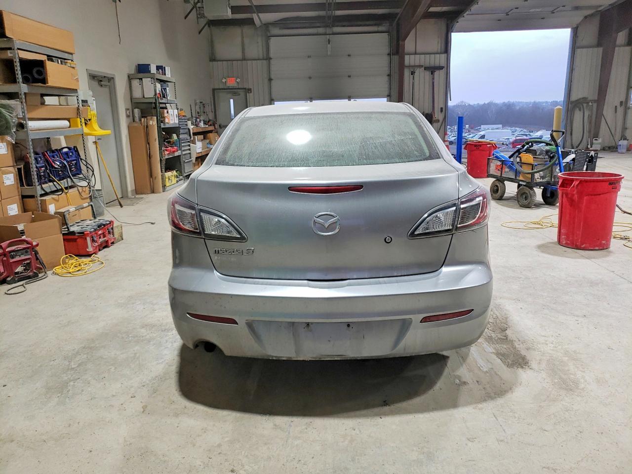 2013 Mazda 3 I - Image 6