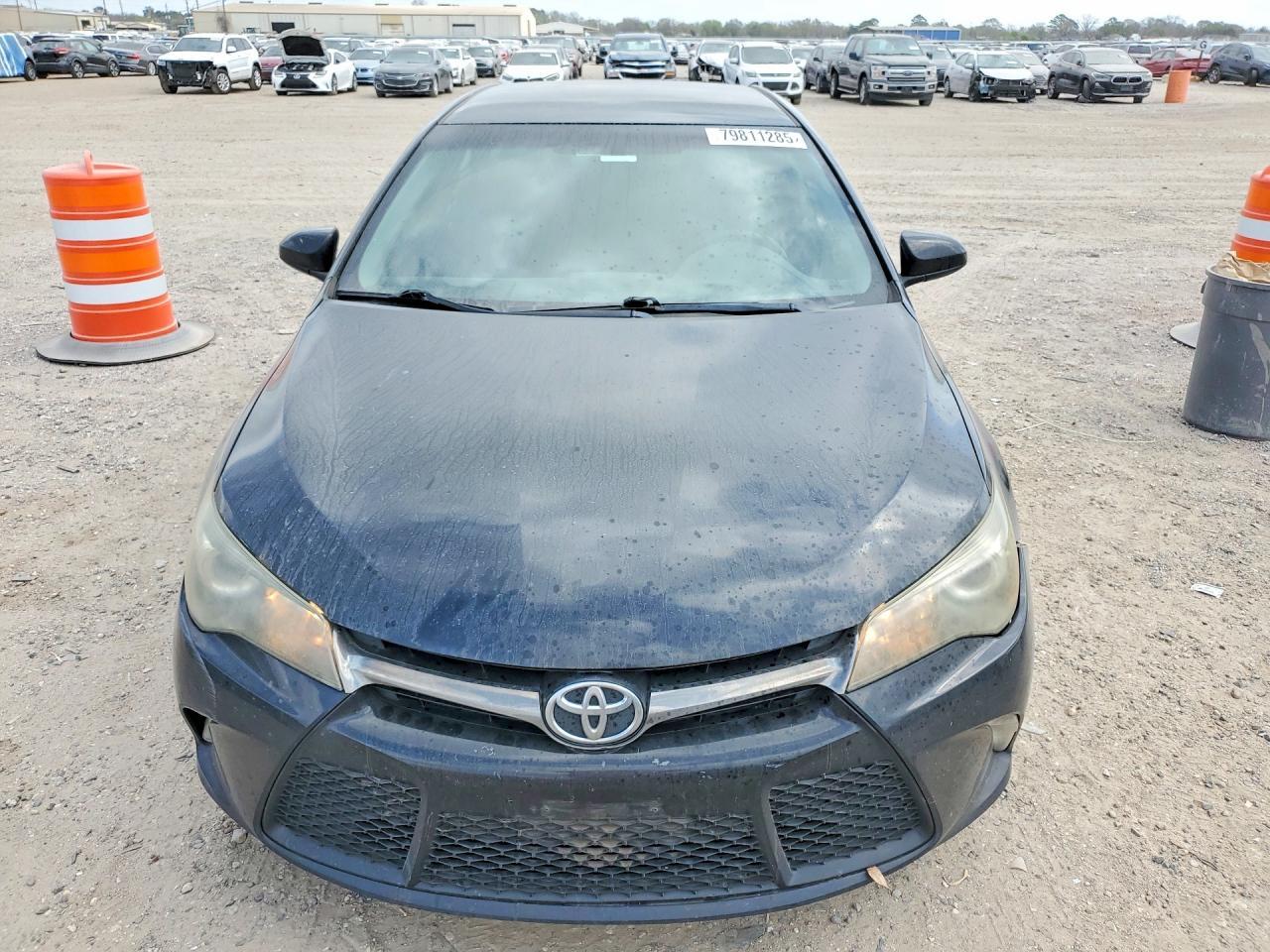 2016 Toyota Camry Se - Image 5