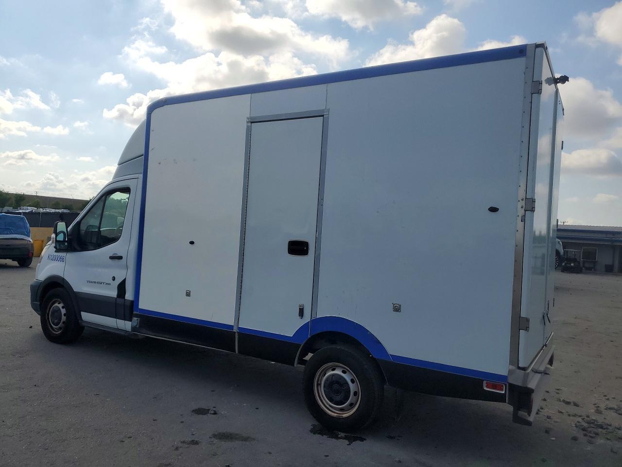 2020 Ford Transit Delivery Truck - Фото 2