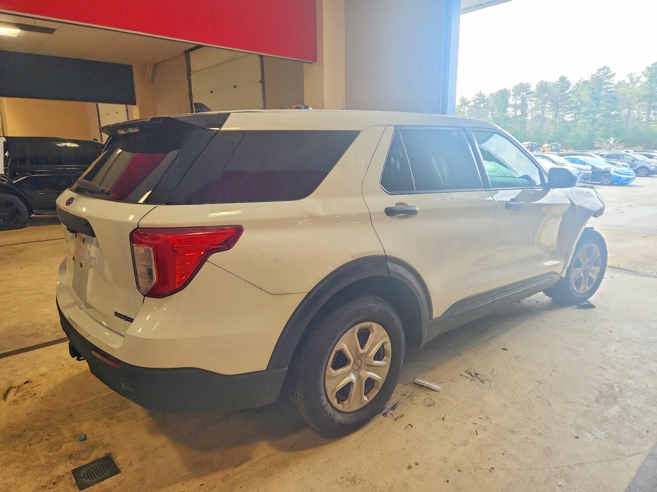 2020 Ford Explorer Police Interceptor - Image 3