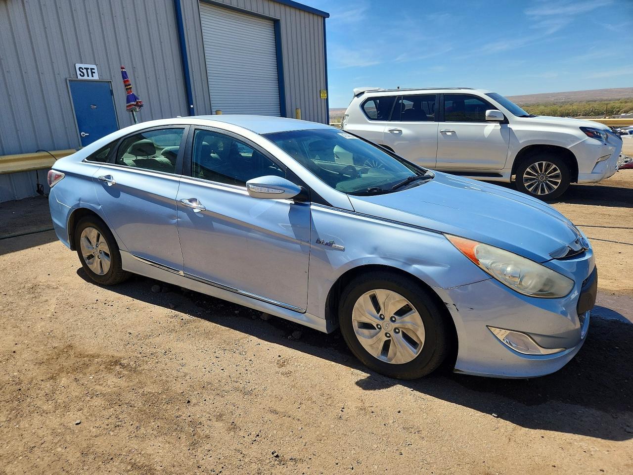 2013 Hyundai Sonata Hybrid Base - Фото 4