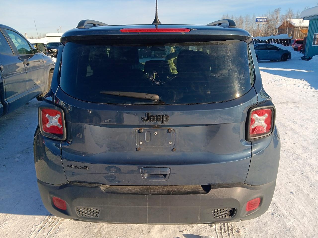 2023 Jeep Renegade Latitude - Фото 6