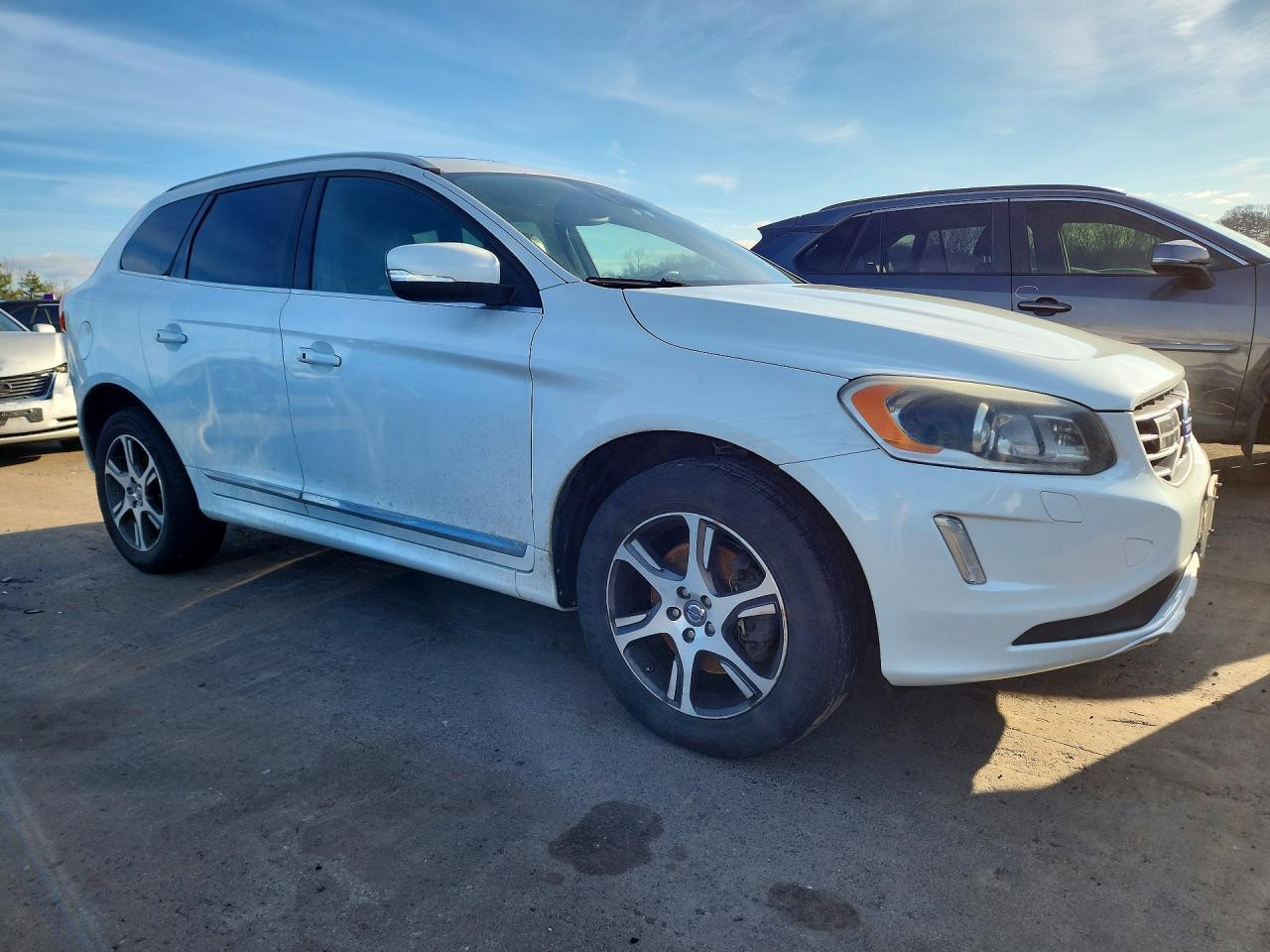 2015 Volvo Xc60 T6 Platinum - Image 4
