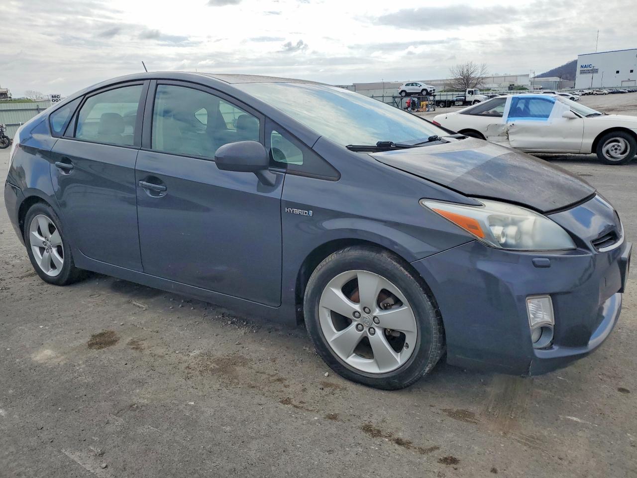 2010 Toyota Prius V - Фото 4
