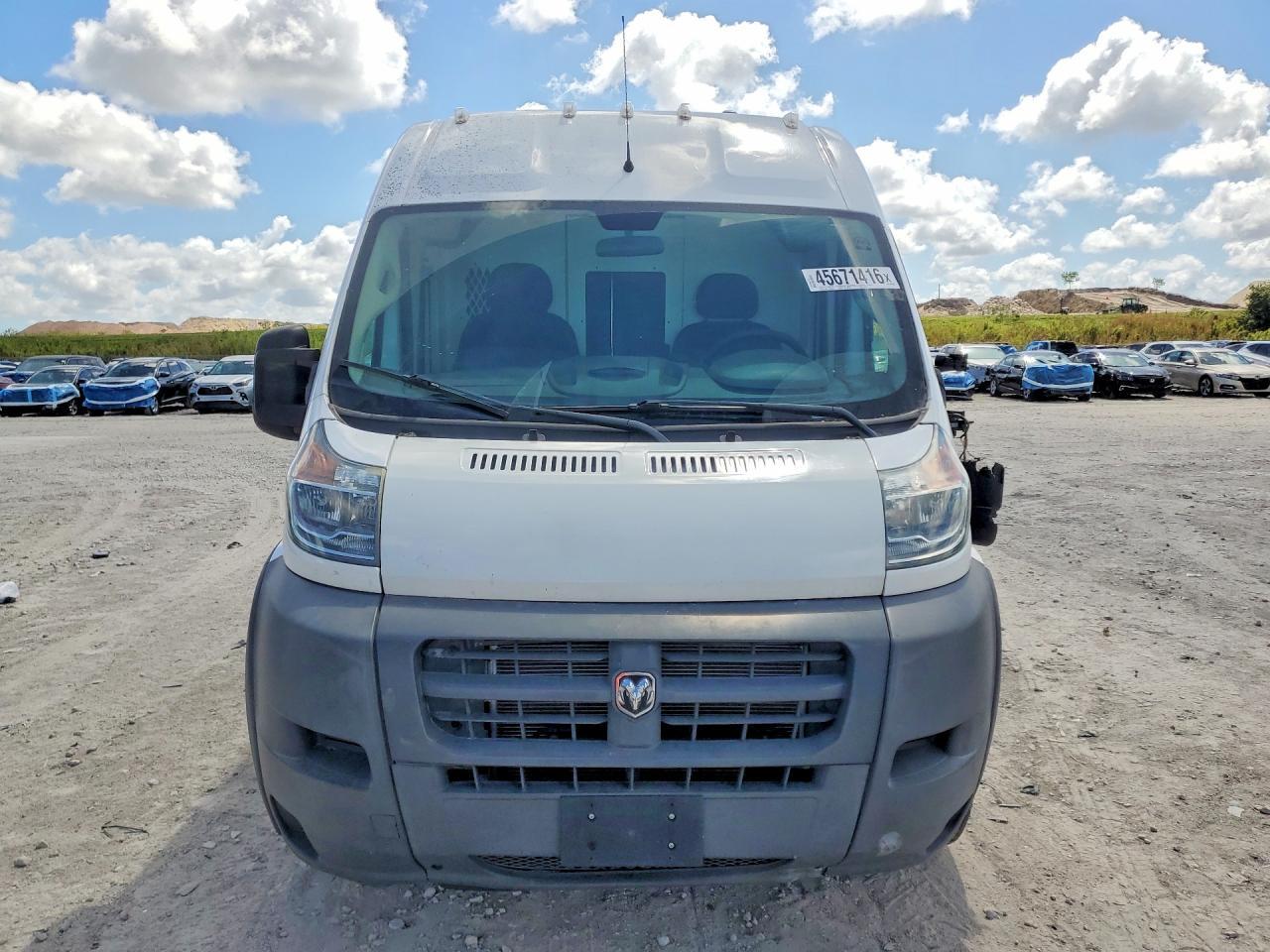 2018 Ram Promaster 2500 Delivery Van - Фото 5