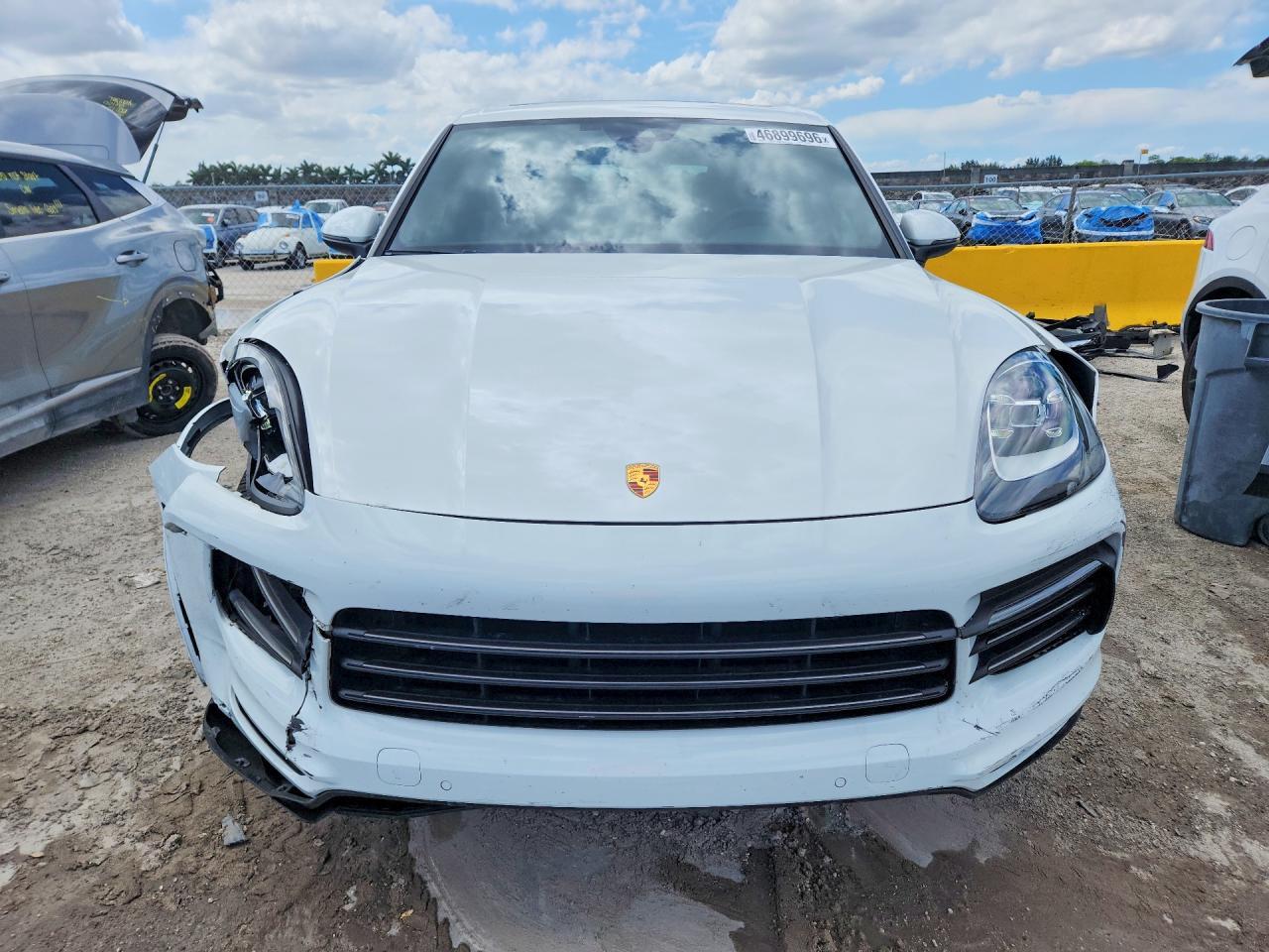 2022 Porsche Cayenne - Image 5