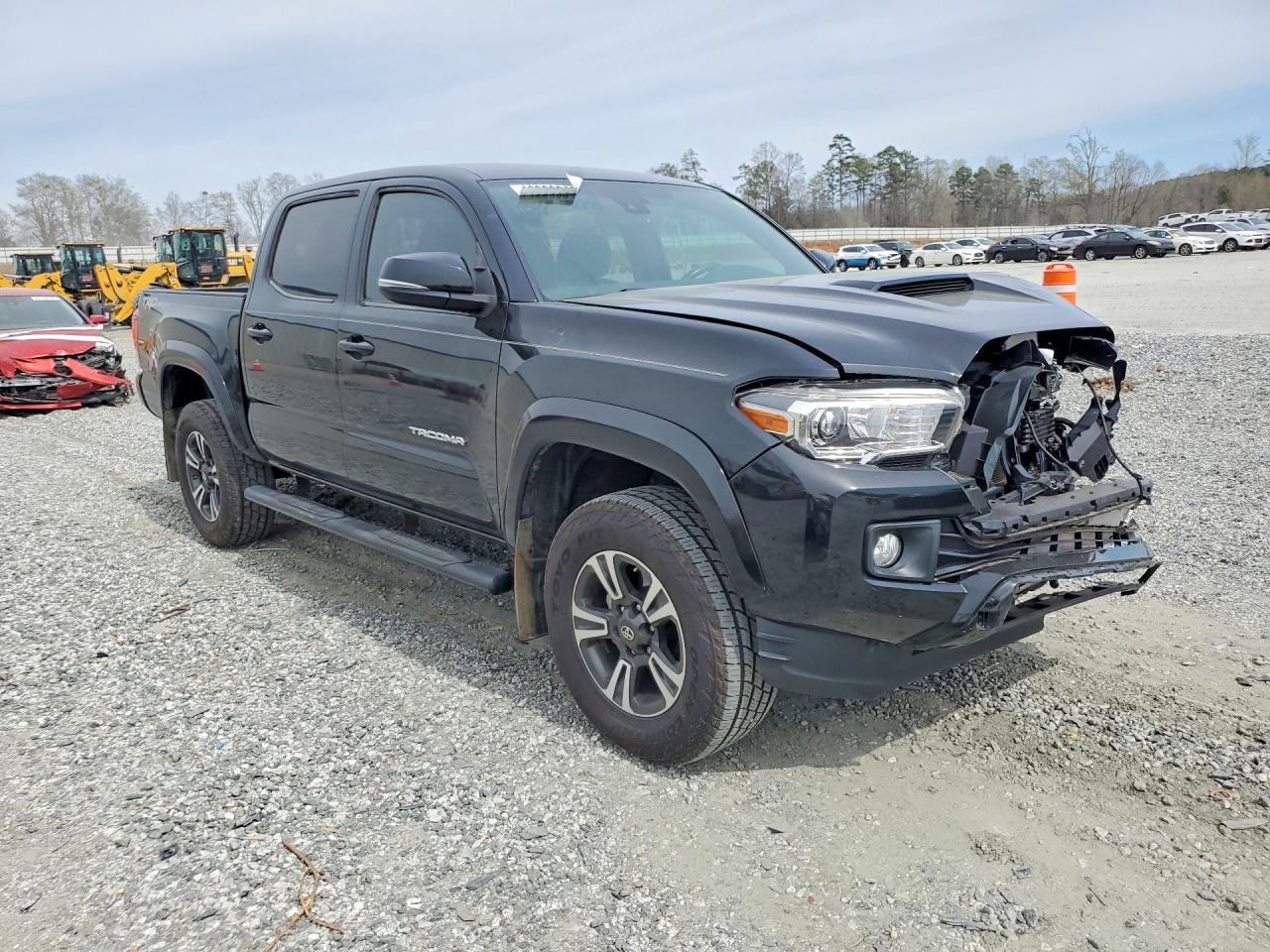 2019 Toyota Tacoma Trd Sport - Image 4