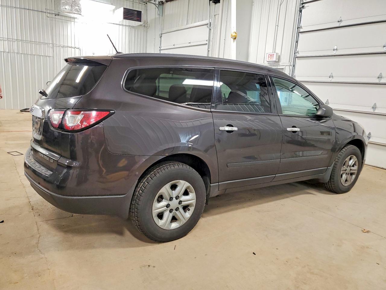 2015 Chevrolet Traverse Ls - Image 3
