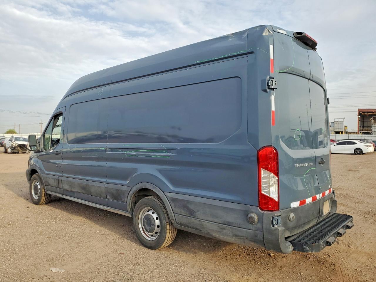 2019 Ford Transit 250 Delivery Van - Фото 2