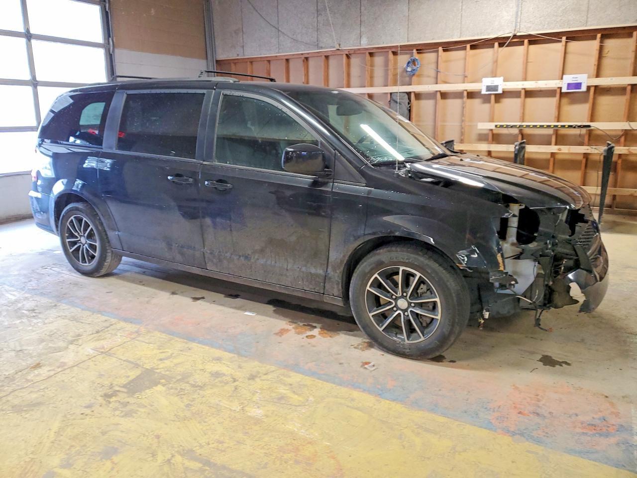 2018 Dodge Grand Caravan Gt - Image 4