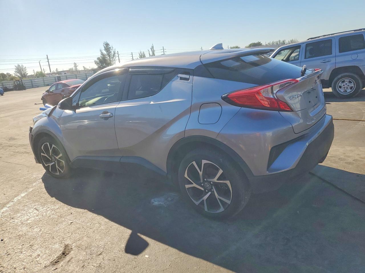 2018 Toyota C-Hr Xle - Фото 2