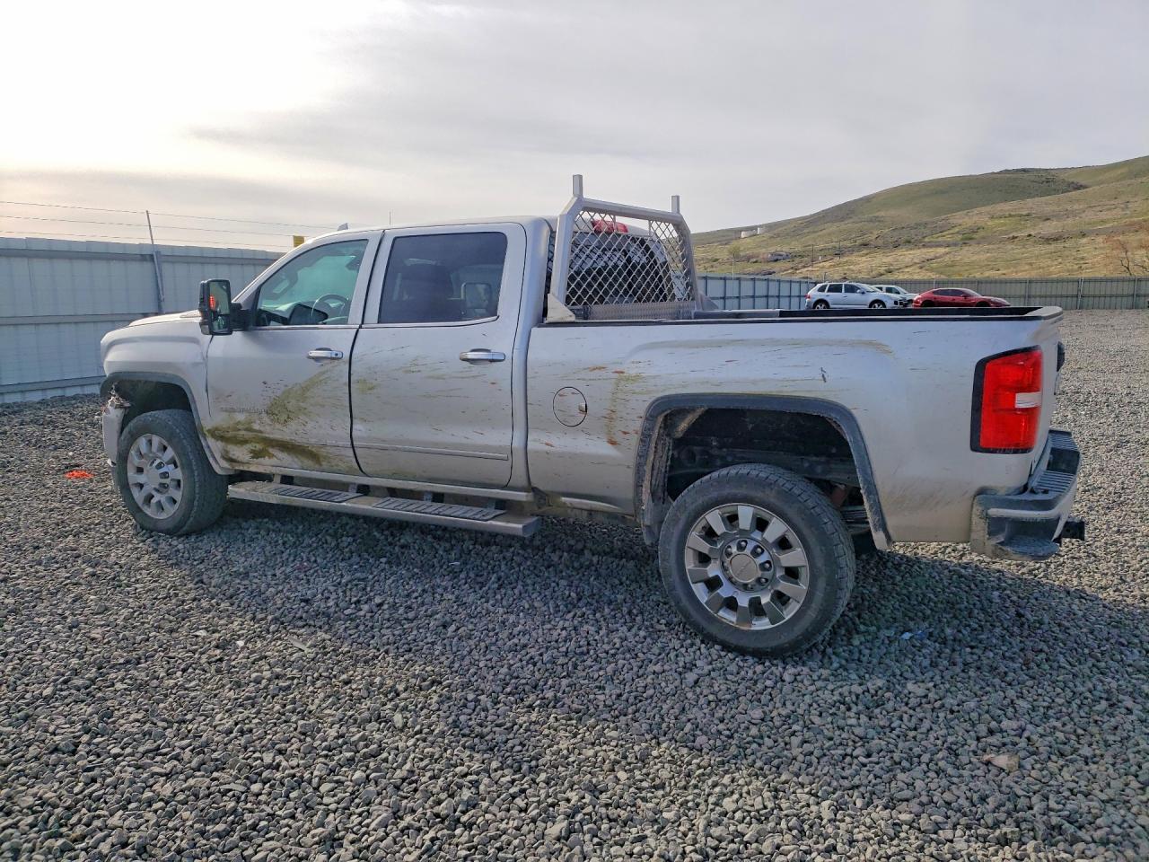2018 GMC Sierra K2500 Denali - Image 2